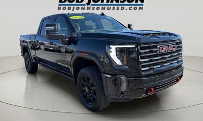 2024 GMC Sierra HD AT4