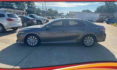 2020 Toyota Camry LE