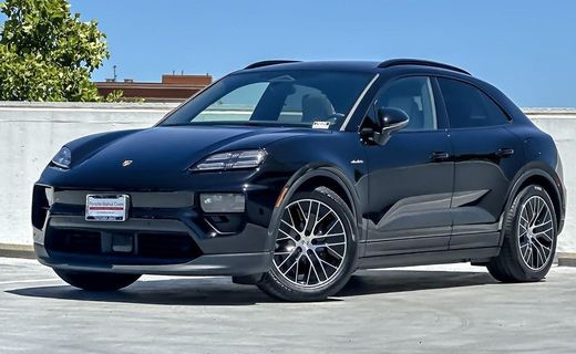 2025 Porsche Macan