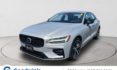 2025 Volvo S60 Plus Dark