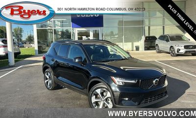 2023 Volvo XC40 Plus Dark