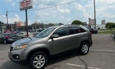 2011 Kia Sorento GL