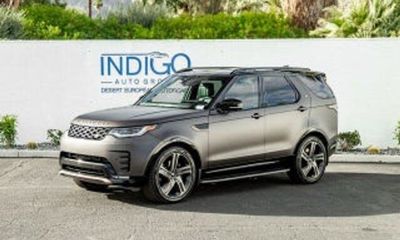 2026 Land Rover Discovery P360 Dynamic SE