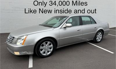 2006 Cadillac DTS Base