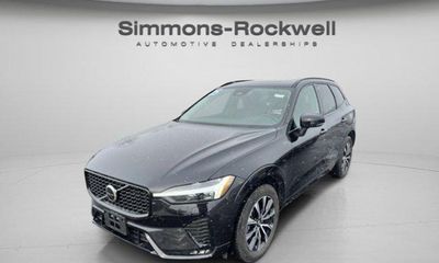 2025 Volvo XC60 Core