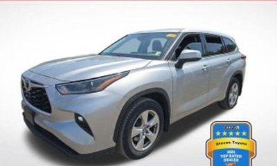 2021 Toyota Highlander LE