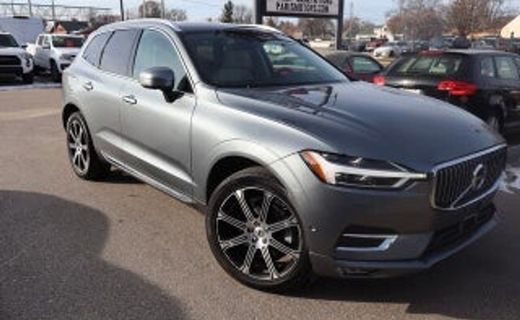 2018 Volvo XC60 Momentum