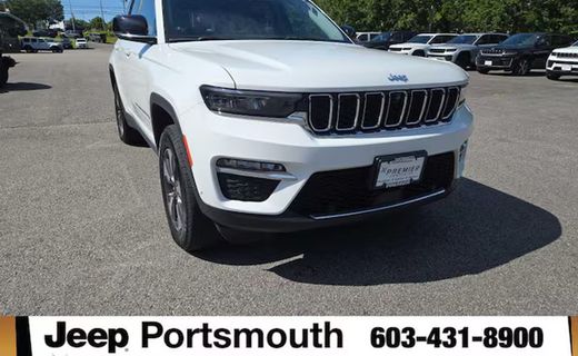 2023 Jeep Grand Cherokee Base
