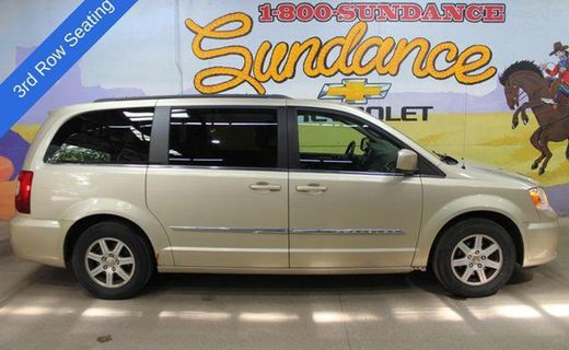 2011 Chrysler Town AND Country Touring