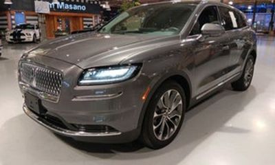 2022 Lincoln Nautilus Reserve