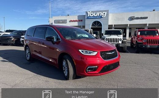 2026 Chrysler Pacifica Select
