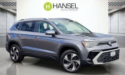 2025 Volkswagen Taos 4Motion SE