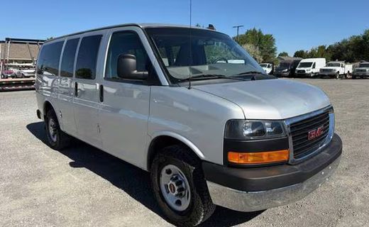 2016 GMC Savana LT