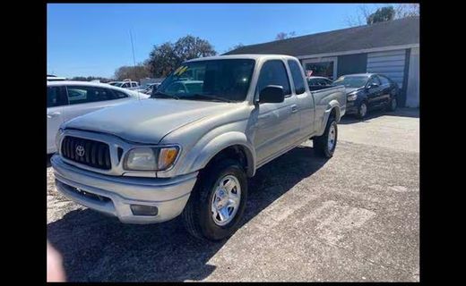 2004 Toyota Tacoma Deluxe