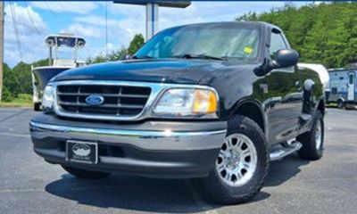 2002 Ford F-150 XL