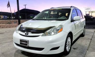 2008 Toyota Sienna XLE
