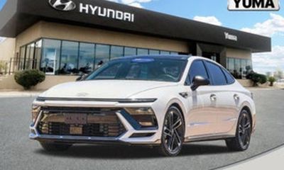 2024 Mazda MAZDA3 Preferred Package
