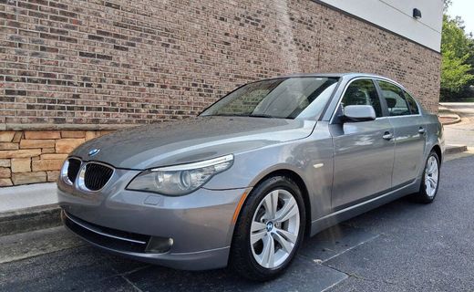 2010 BMW 528i I