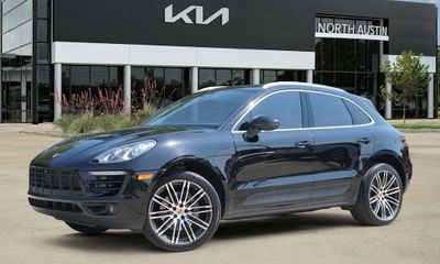 2017 Porsche Macan S