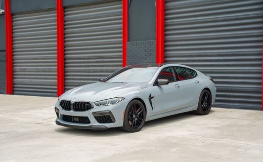2023 BMW M8