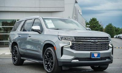 2024 Chevrolet Tahoe Premier