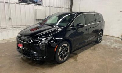 2027 Chrysler Pacifica Limited