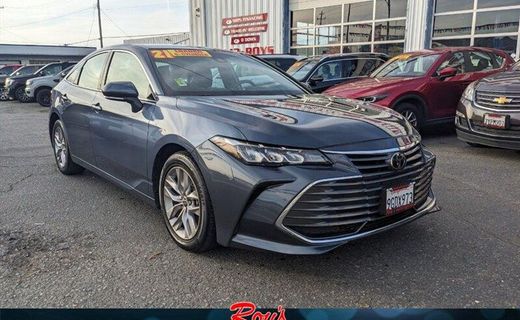 2021 Toyota Avalon Package