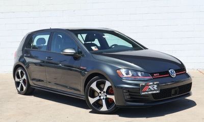 2017 Volkswagen Golf GTI S Sport SE
