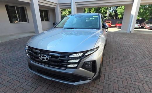 2026 Hyundai Tucson Blue SE