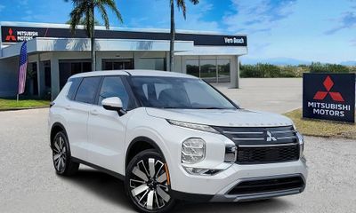 2026 Mitsubishi Outlander SE Trail Edition