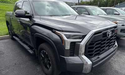 2023 Toyota Tundra SR5