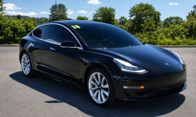 2018 Tesla Model 3 Long Range