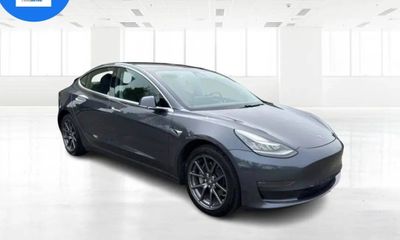 2018 Tesla Model 3 MID Range