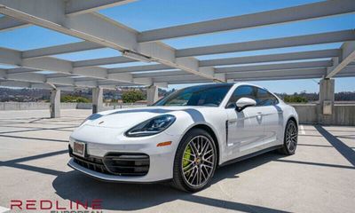 2022 Porsche Panamera 4 E Hybrid