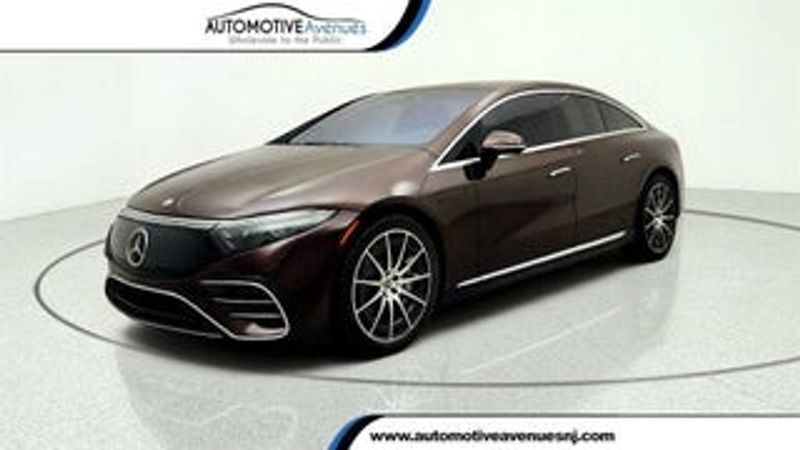 2024 Mercedes Benz Eqs Class Sedan — a typically priced live listing