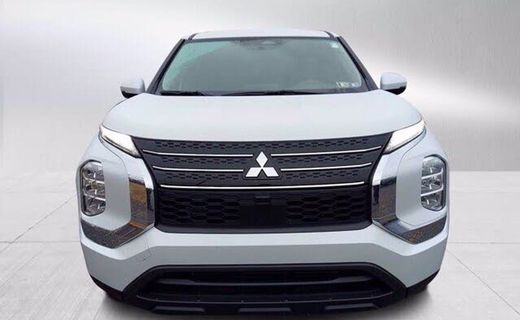 2022 Mitsubishi Outlander ES