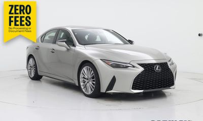 2023 Lexus IS 300 Premium