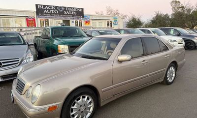 2001 Mercedes-Benz E-Class 320