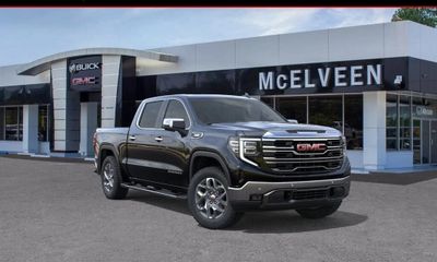 2026 GMC Sierra SLT