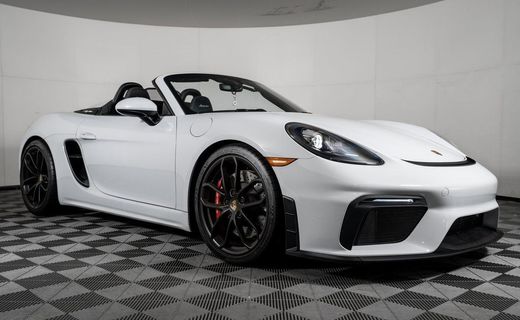 2022 Porsche 718 Spyder