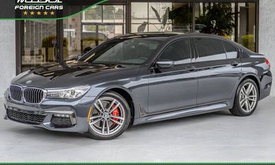 2019 BMW 740i