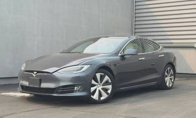 2020 Tesla Model S Performance