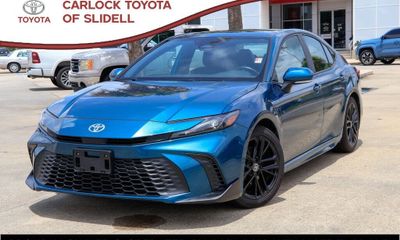 2025 Toyota Camry SE
