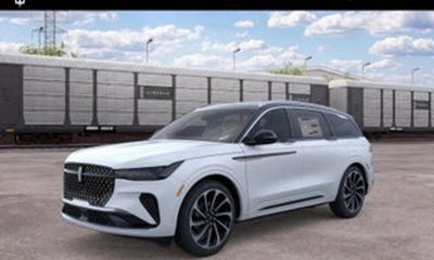 2026 Lincoln Nautilus BLK Label
