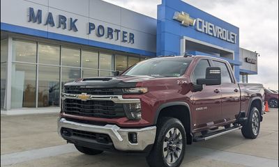 2024 Chevrolet Silverado HD LT