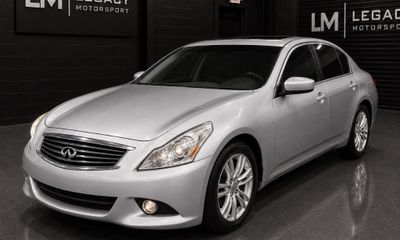 2012 Infiniti G37 Journey