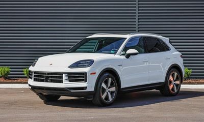 2026 Porsche Cayenne E Hybrid
