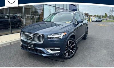 2023 Volvo XC90 Plus Bright