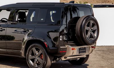 2023 Land Rover Defender 110 X