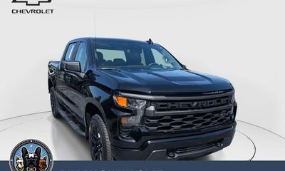 2026 Chevrolet Silverado Custom